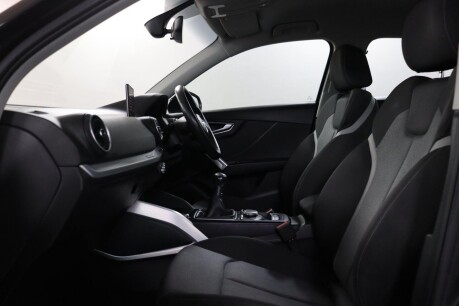 Audi Q2 TFSI SPORT 41