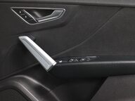 Audi Q2 TFSI SPORT 36