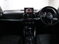 Audi Q2 TFSI SPORT 39