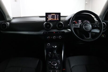 Audi Q2 TFSI SPORT 39