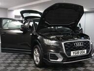 Audi Q2 TFSI SPORT 10