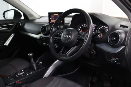 Audi Q2 TFSI SPORT 24