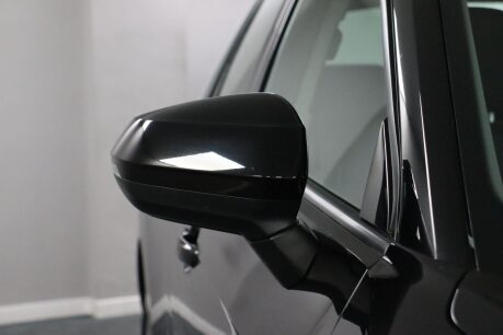 Audi Q2 TFSI SPORT 37