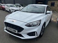 Ford Focus ST-LINE 4
