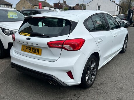 Ford Focus ST-LINE 8