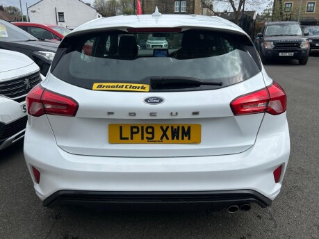 Ford Focus ST-LINE 6