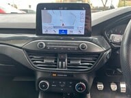 Ford Focus ST-LINE 16