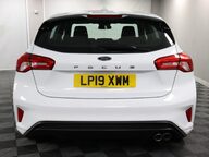 Ford Focus ST-LINE 8