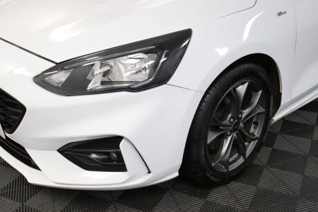 Ford Focus ST-LINE 32