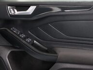 Ford Focus ST-LINE 36