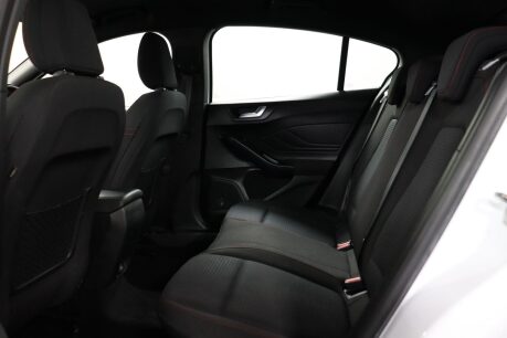 Ford Focus ST-LINE 42