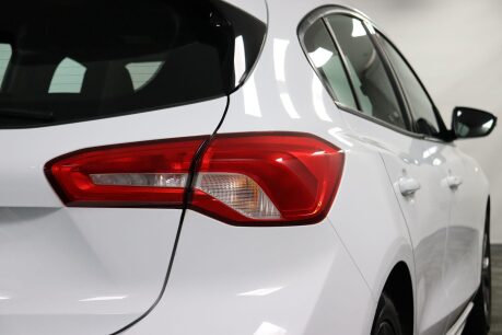 Ford Focus ST-LINE 24