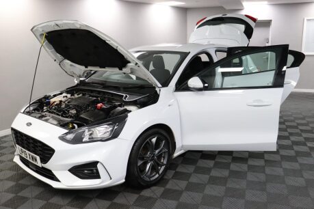Ford Focus ST-LINE 17