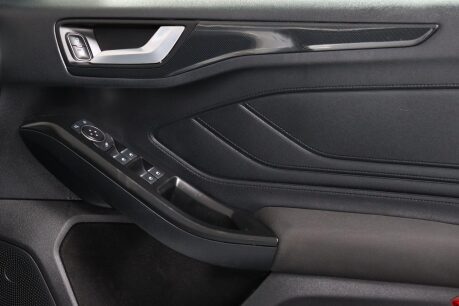 Ford Focus ST-LINE 37