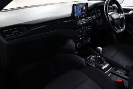 Ford Focus ST-LINE 35