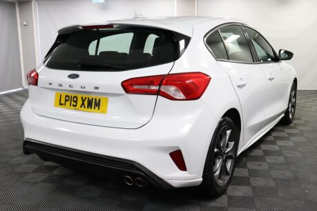 Ford Focus ST-LINE 12