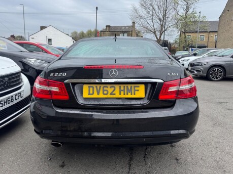Mercedes-Benz E Class E220 CDI BLUEEFFICIENCY SPORT 4