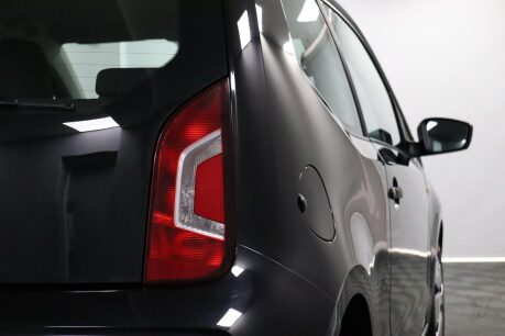Volkswagen Up TAKE UP 23