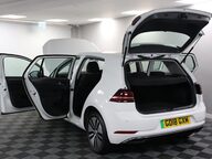 Volkswagen Golf E-GOLF 22
