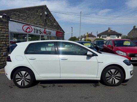 Volkswagen Golf E-GOLF 5