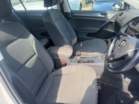 Volkswagen Golf E-GOLF 7