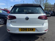 Volkswagen Golf E-GOLF 4