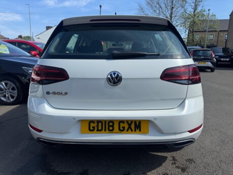 Volkswagen Golf E-GOLF 4