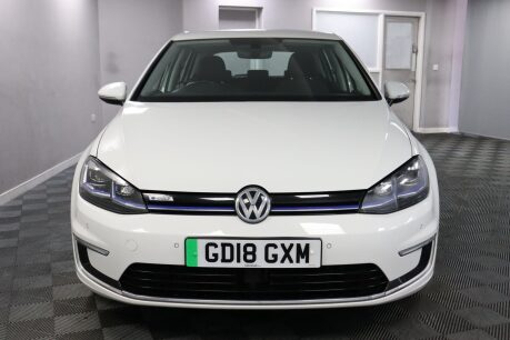 Volkswagen Golf E-GOLF 3