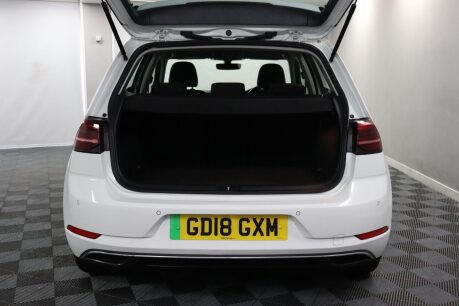 Volkswagen Golf E-GOLF 15
