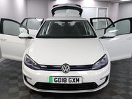 Volkswagen Golf E-GOLF 8