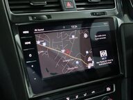 Volkswagen Golf E-GOLF 38