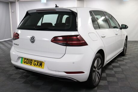 Volkswagen Golf E-GOLF 12