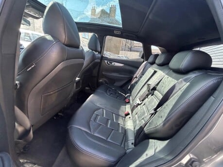 Nissan Qashqai TEKNA PLUS DIG-T 10