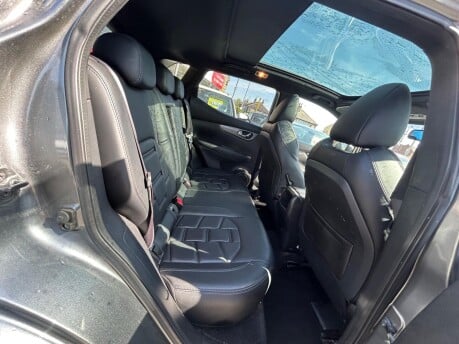 Nissan Qashqai TEKNA PLUS DIG-T 11