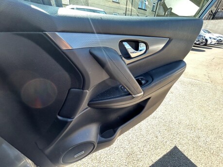 Nissan Qashqai TEKNA PLUS DIG-T 14