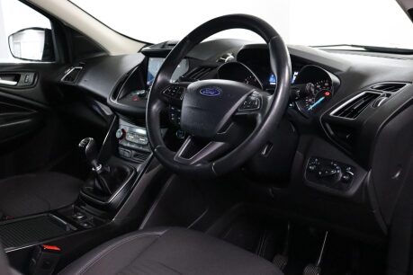 Ford Kuga TITANIUM EDITION TDCI 4