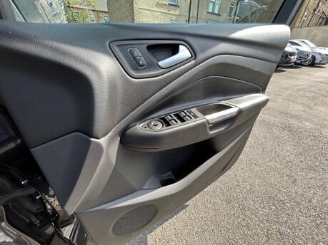 Ford Kuga TITANIUM EDITION TDCI 15