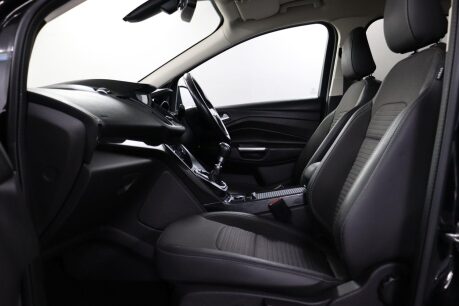 Ford Kuga TITANIUM EDITION TDCI 43