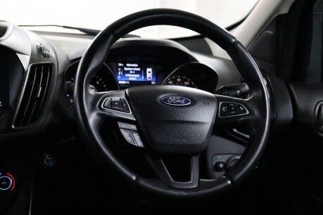 Ford Kuga TITANIUM EDITION TDCI 46