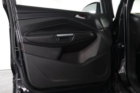 Ford Kuga TITANIUM EDITION TDCI 45