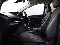 Ford Kuga TITANIUM EDITION TDCI 44