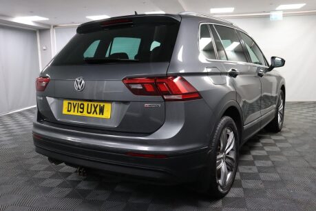 Volkswagen Tiguan MATCH TDI 4MOTION 11