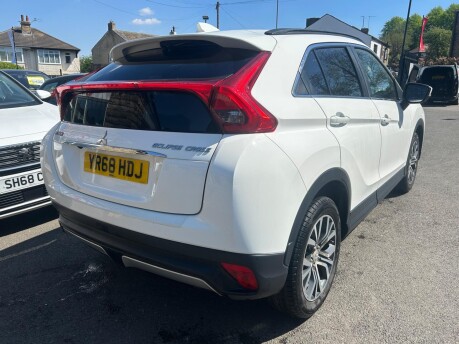 Mitsubishi Eclipse Cross 2 8