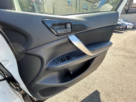 Mitsubishi Eclipse Cross 2 14