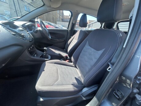 Ford Ka+ ZETEC 18