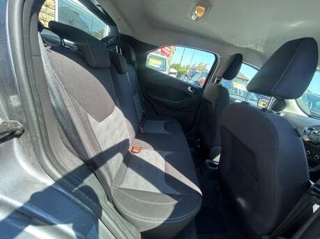 Ford Ka+ ZETEC 13