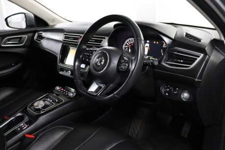 MG MG5 EXCLUSIVE 39