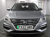 MG MG5 EXCLUSIVE 2