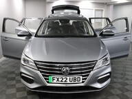 MG MG5 EXCLUSIVE 7