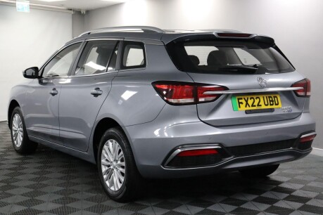 MG MG5 EXCLUSIVE 10